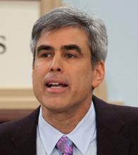 Headshot of Dr. Jonathan Haidt, social psychologist and author.