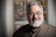 Portrait of Andy Clark, author of "The Extended Mind